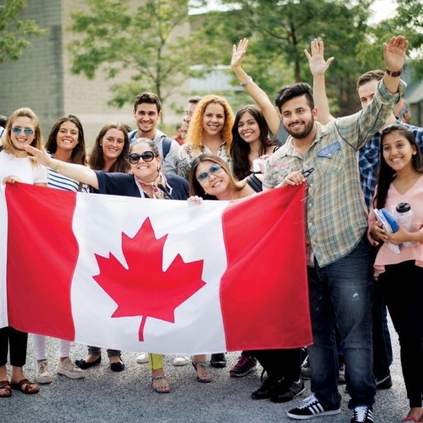 Du học định cư Canada theo RCIP